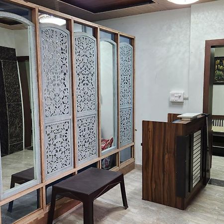 Nandi Retreat Homestay バラナシ エクステリア 写真