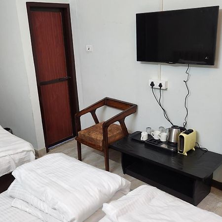 Nandi Retreat Homestay バラナシ エクステリア 写真