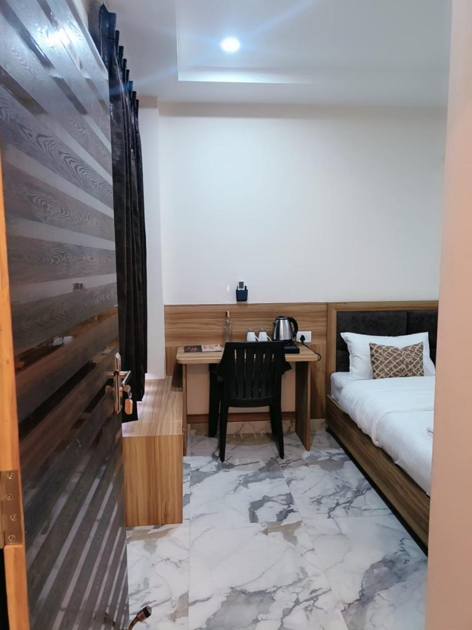 Nandi Retreat Homestay バラナシ エクステリア 写真